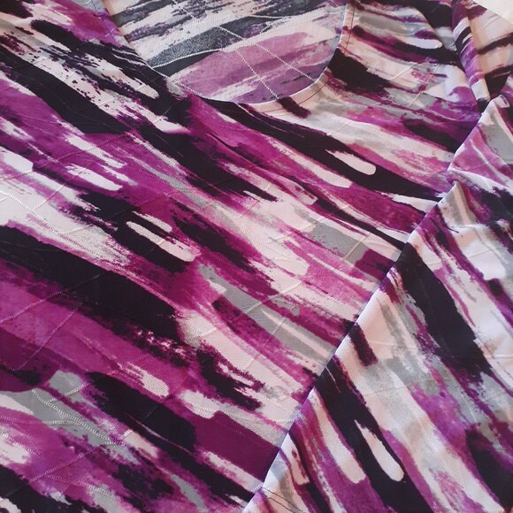 TanJay Blouse Fuchsia, Black and White Size Small - Picture 4 of 5